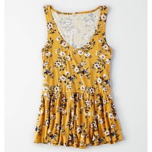 American Eagle Yellow Floral Soft and Sexy T-Shirt Size Medium